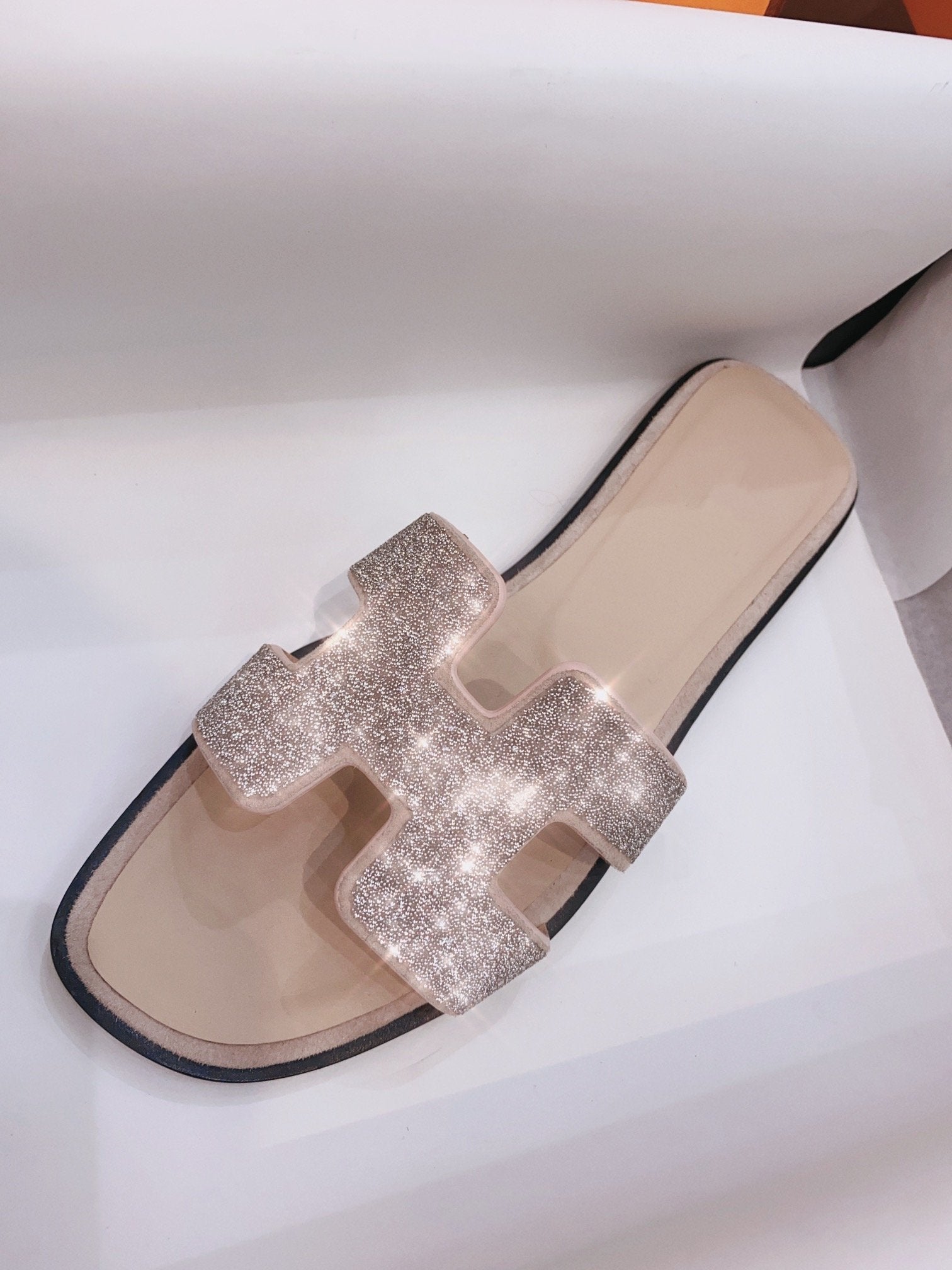 HERMES 0ran Sandal Caviar Light Brown Leather