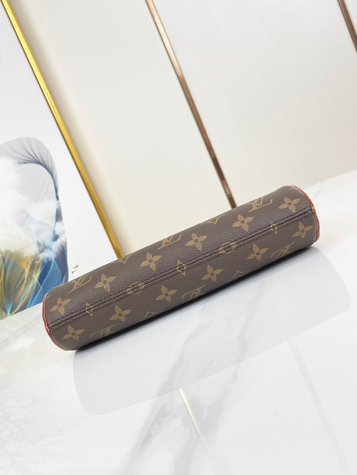 LOUIS VUITTON POCHETTE TIRETTE 22 IN BROWN MONOGRAM CANVAS GOLD BUCKLE