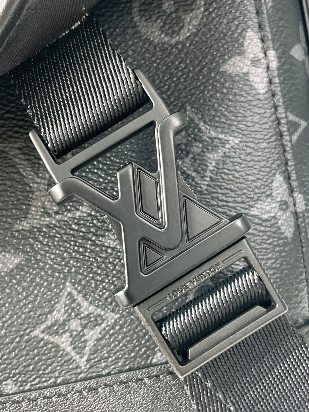 LOUIS VUITTON MESSENGER VOYAGER PM 33 IN GUN METAL MONOGRAM ECLIPSE CANVAS