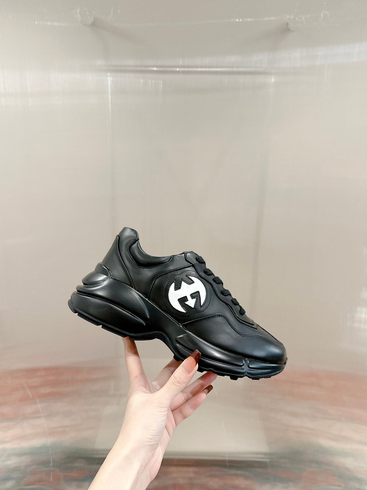GUCCI RHYTON TRAINER BLACK CALFSKIN WITH WHITE LOGO