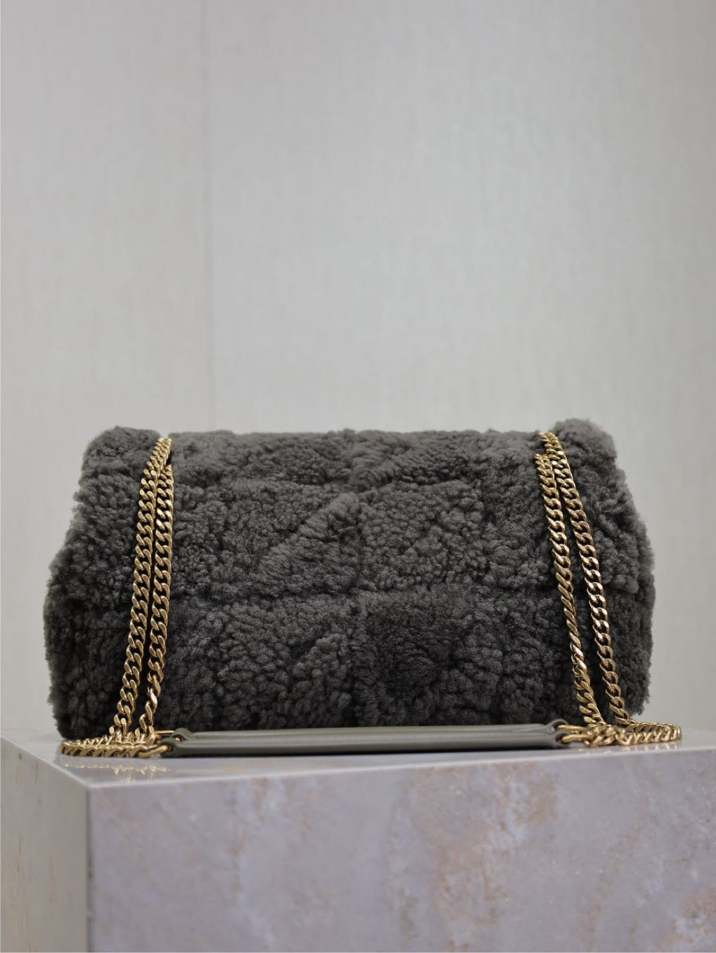 JAMIE BAG 25 IN DARK GRAY LAMB WOOL
