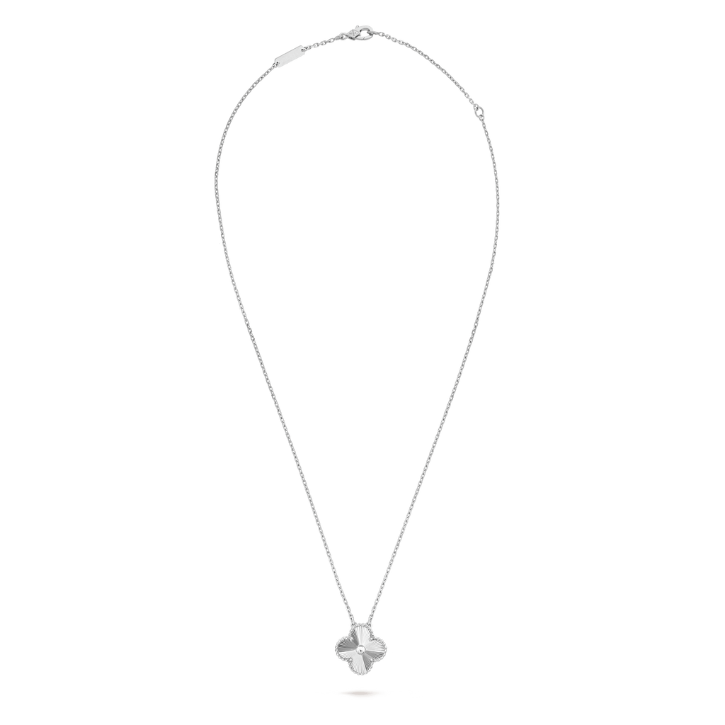 Van Cleef & Arpels Vintage Alhambra Pendant Clover Necklace